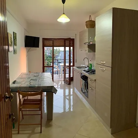 Casa Vacanza, 200 M Dal Mare Apartment