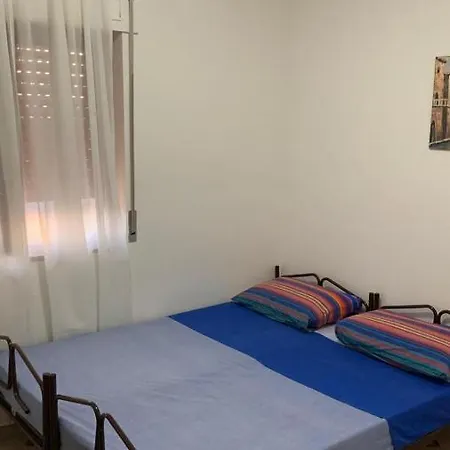 Casa Vacanza, 200 M Dal Mare *